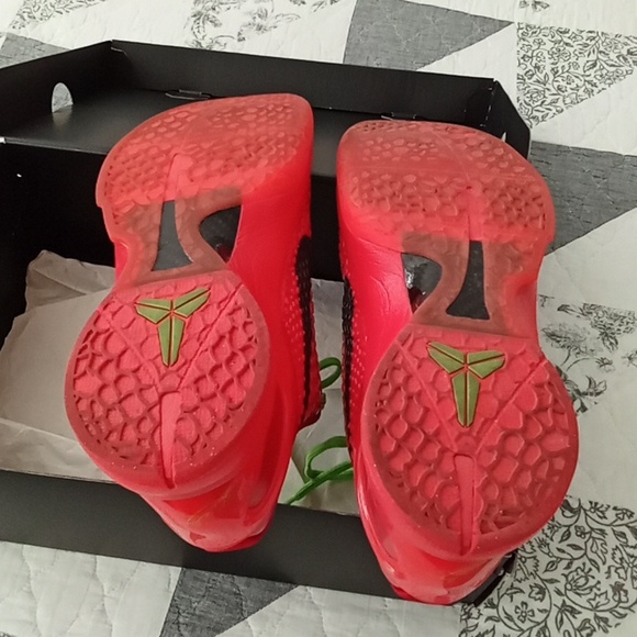 Kobe 6 Reverse Grinch Protro - Picture 3 of 13
